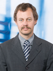 Révész Máriusz üldözőbe vett egy tolvajt, majd egy kocsi alatt kapta el