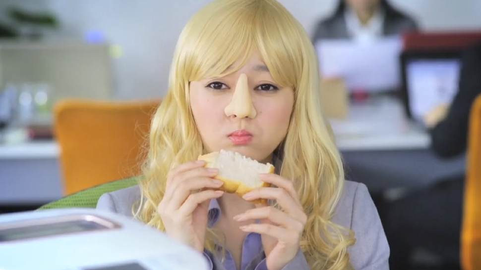 Rasszista támadást indított ellenünk a Toshiba egy reklámjában?