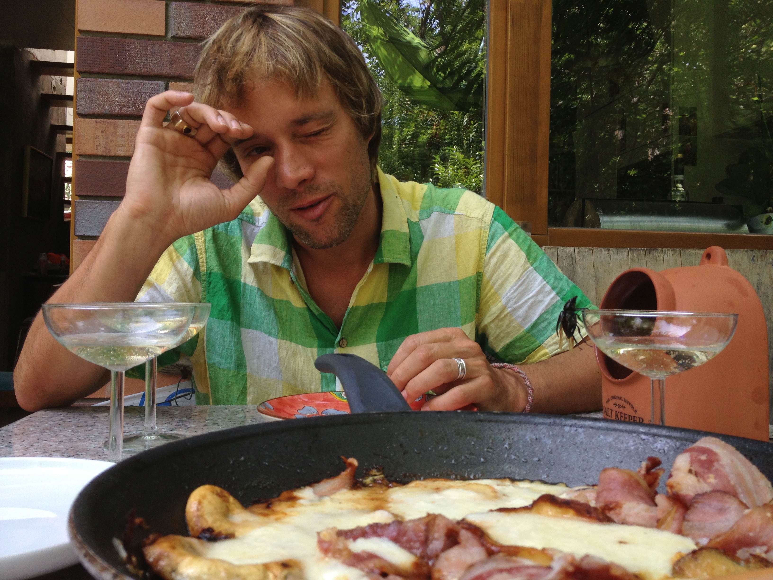 Illustration for article titled “Én megpróbálom meztelenül” - részeg Cink-ródsó percről percre