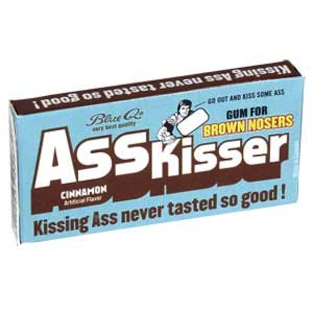 Váratlan Fidesz-probléma: nincs elég seggnyaló