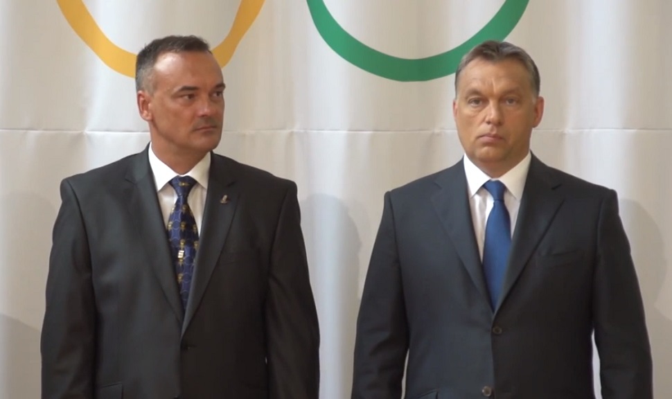 Cenzúrázták a beszpídezett gyíkember-Orbánt?