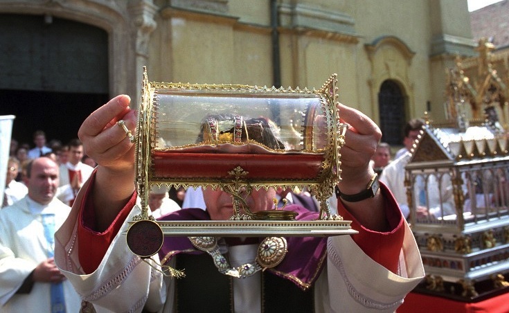 Illustration for article titled Ilyen egy 800 éves emberi nyelv - hátborzongatóan csodálatos ereklyék