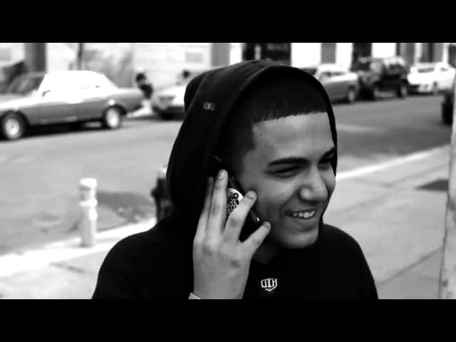 17 évesen kapucniban = halál