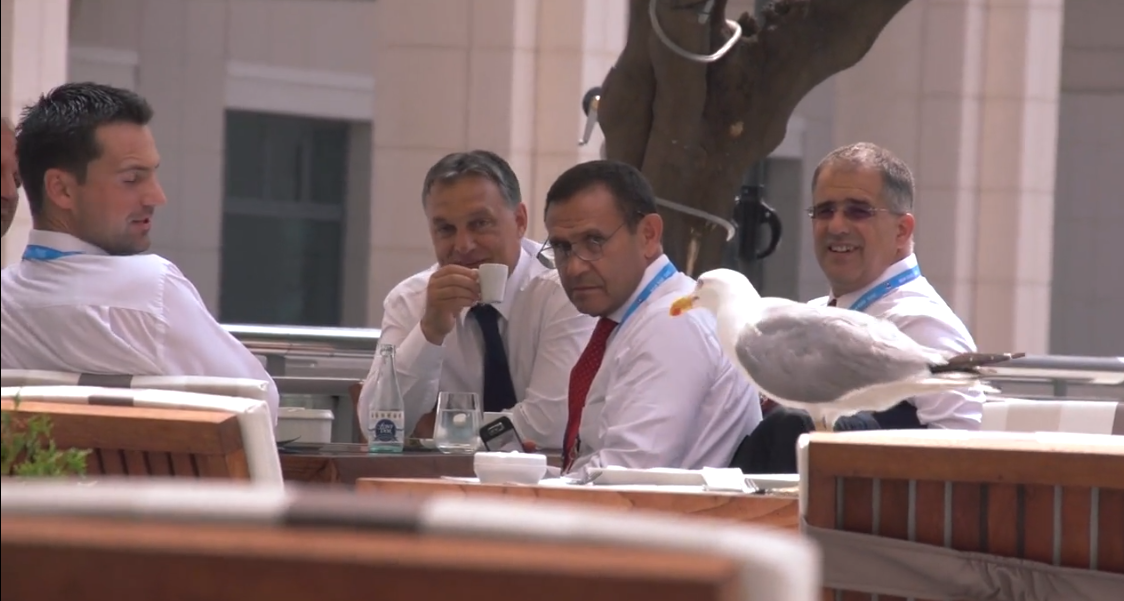 A barcelonai Orbán-videó egy dicsőséges montázs egy sportfilm végén