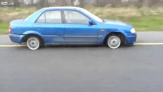 Lehetséges gumi nélkül autópályán csapatni?