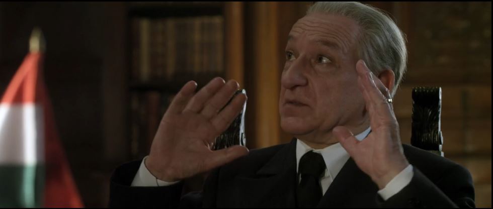 Illustration for article titled Uramisten, lelövik Horthy Miklóst!