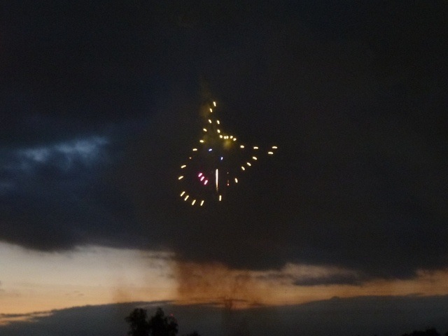 Cuki rajzfilmfigurás tűzijáték is lesz ma este?