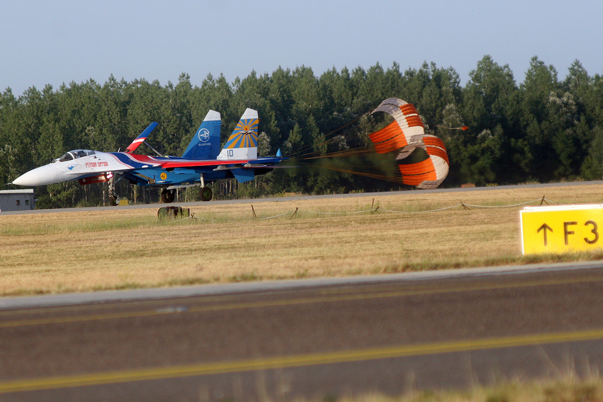 Illustration for article titled Az orosz lovagok leigázták Kecskemétet