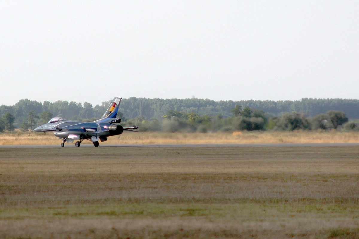 Illustration for article titled Az orosz lovagok leigázták Kecskemétet