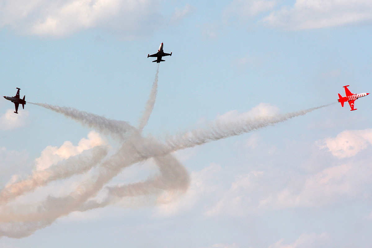 Illustration for article titled Az orosz lovagok leigázták Kecskemétet