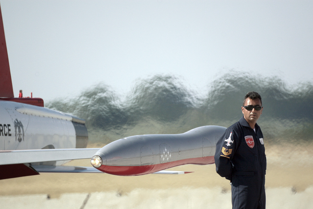 Illustration for article titled Az orosz lovagok leigázták Kecskemétet