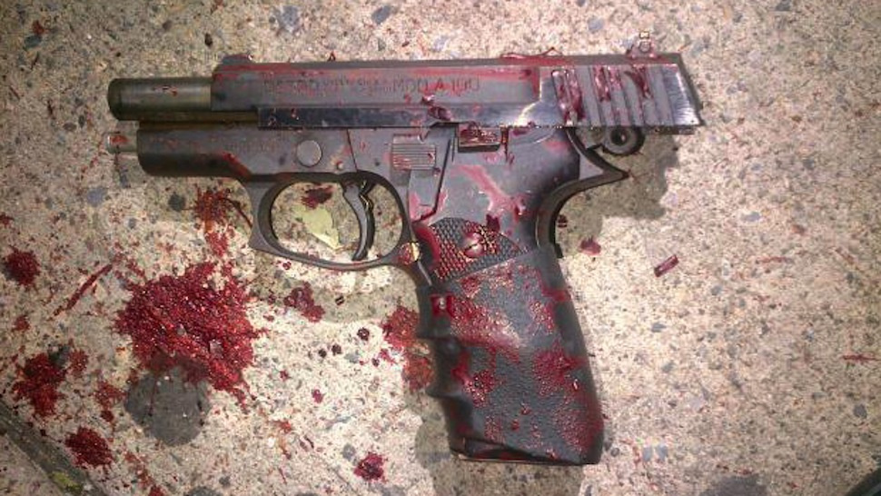 Itt a videó az utcán lövöldöző 14 évesről