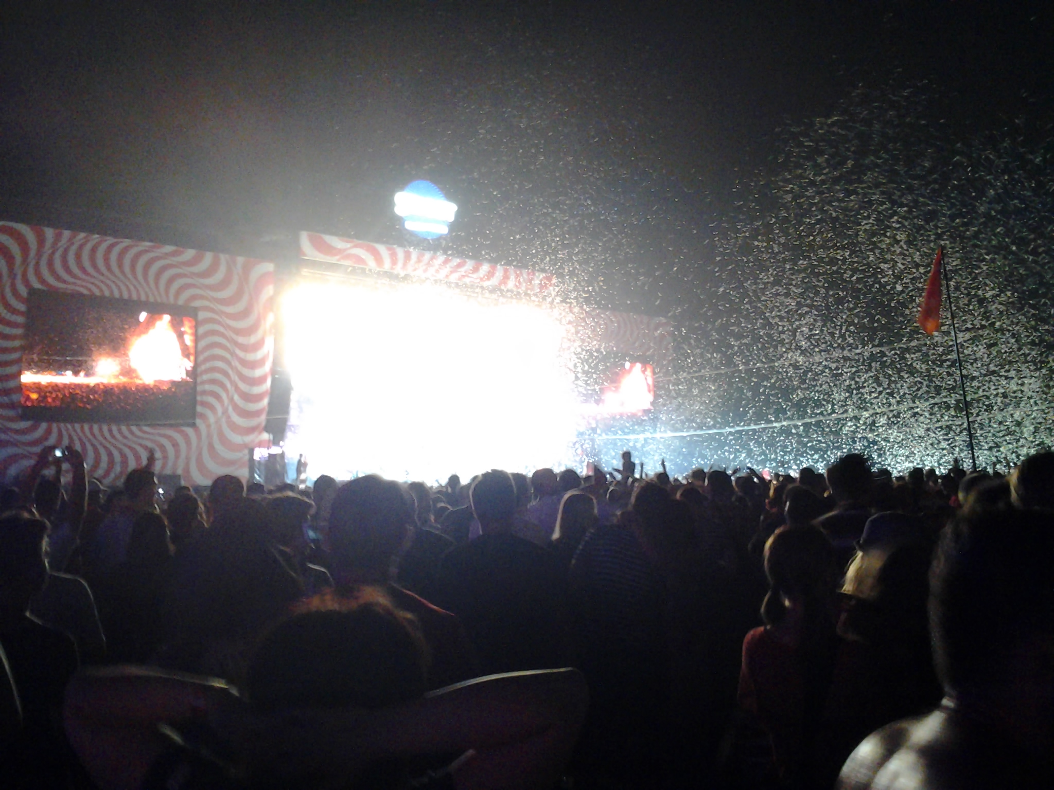 Quimby = Ákos! Plusz félmeztelen Pély Barna és a szokásos rémes fotók