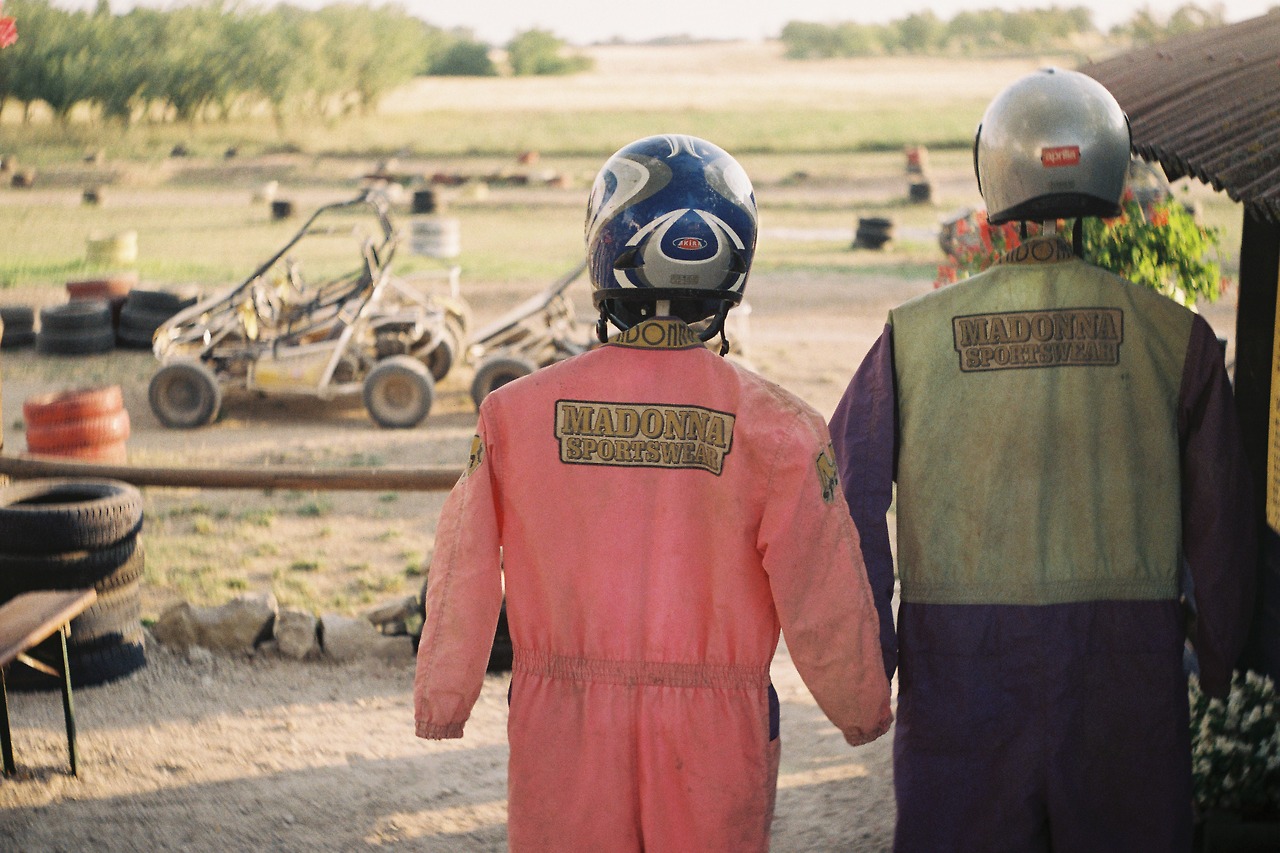 Illustration for article titled Nem fogod kitalálni, melyik évtizedben készültek ezek a balatoni képek