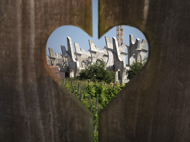 Nagyrészt közpénzből épül Orbán kerti stadionja