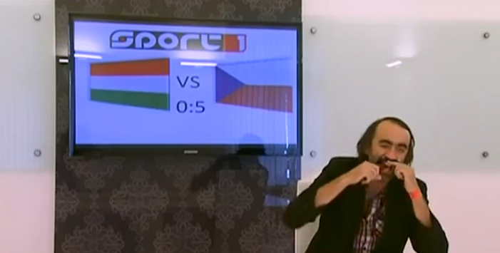 Bajszos-kolbászos magyarparódiával melegítenek a csehek a mai meccsre