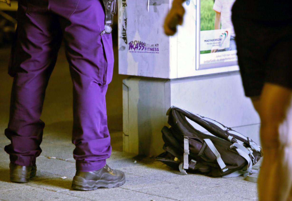 S.Ábel a pszichiáterénél várta a rendőröket