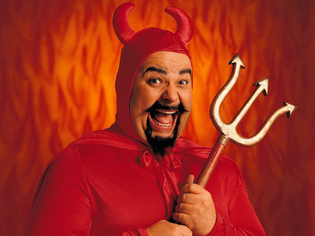 Illustration for article titled A Sátán, egy ellopott fej és egy drogos rendőr