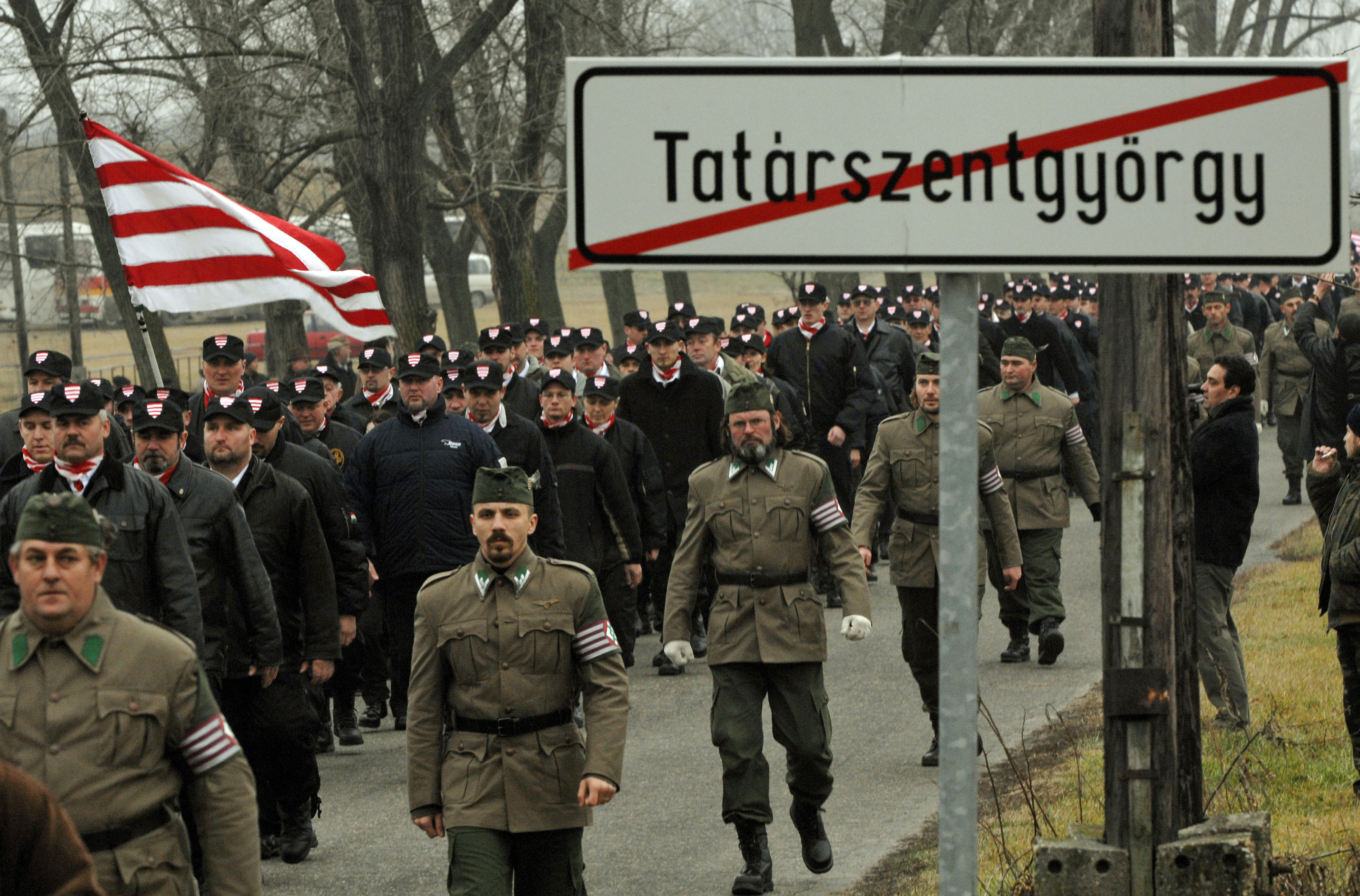 Sosem fogjátok kitalálni hol házasodik a belügyminiszter lánya!