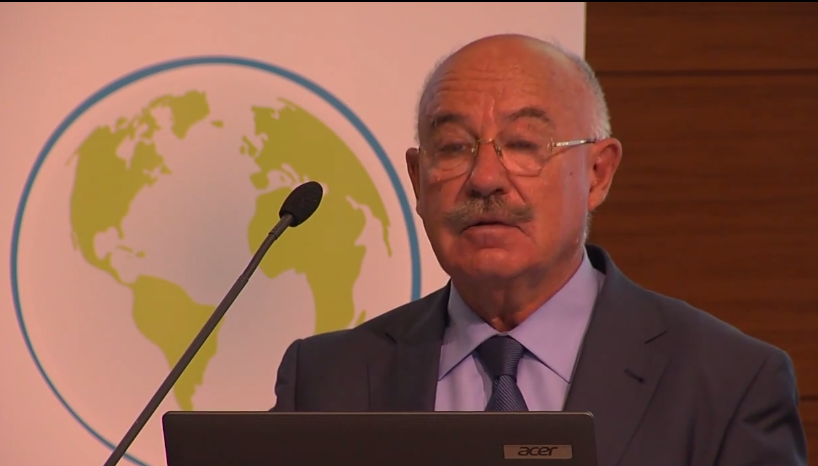 Teszteld az állóképességed Martonyi János miniszter úrral!