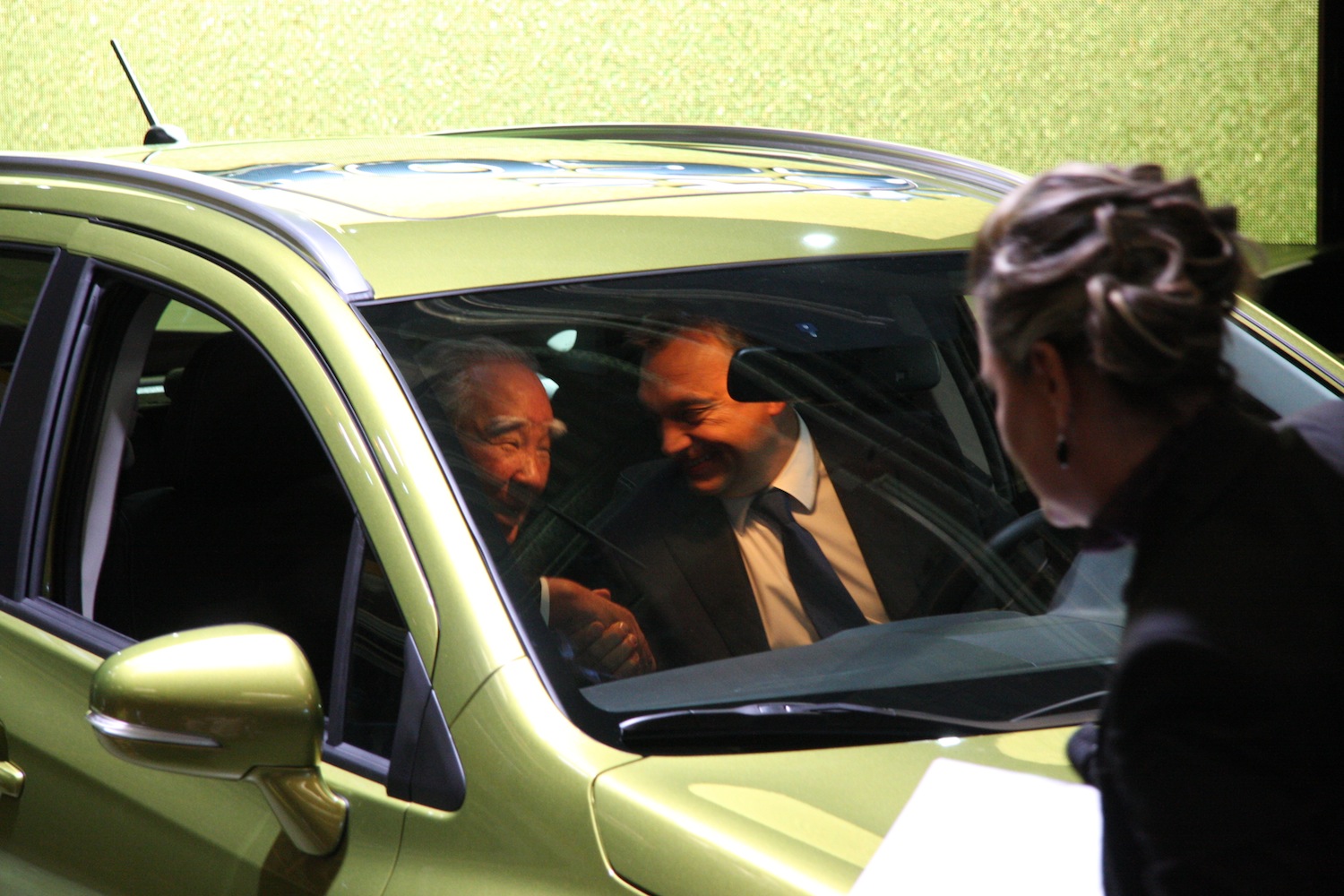 Orbán Viktor és egy idióta Esztergomban