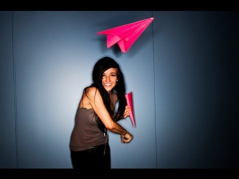 Örökké repülő papírrepülőt akarsz? Így csináld!