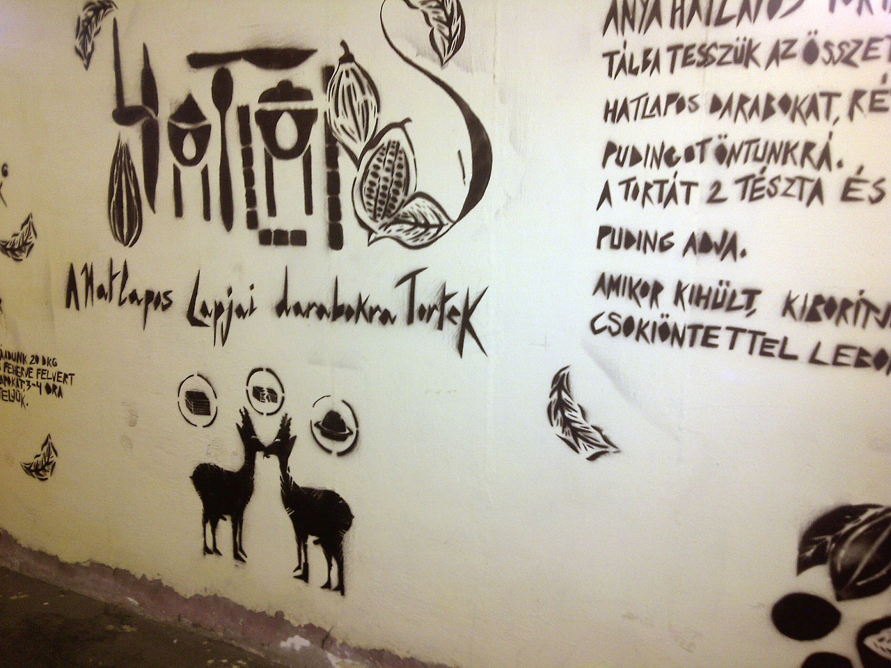 Receptet graffitizett a győri gasztroavantgarde művész