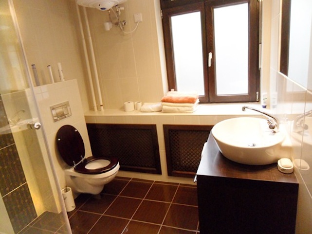 Így szeret kakálni Papcsák Ferenc