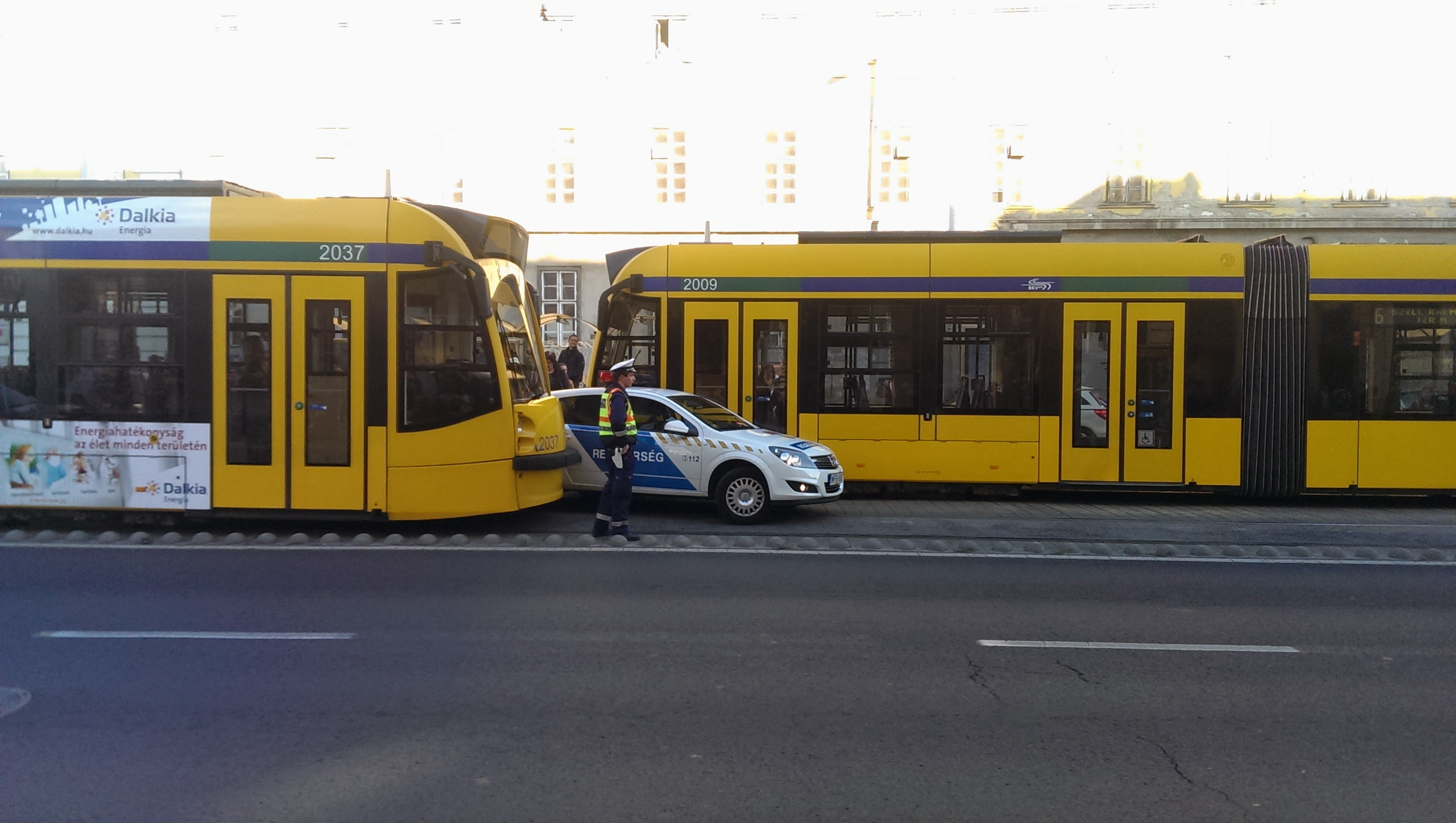 Az adófizetők pénze hármas akcióban, Ayrton Senna kommentárjával