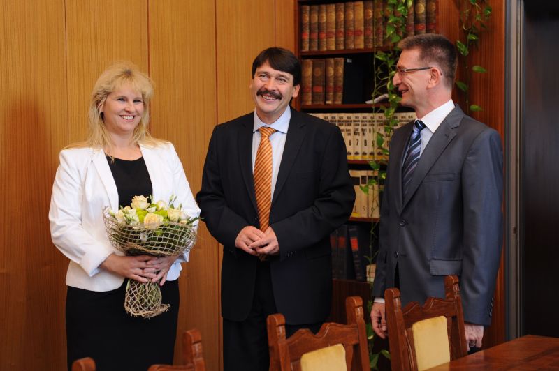 Szőcs Géza helyett inkább egy bibós Fidesz-ősalapító lett az OSZK vezetője