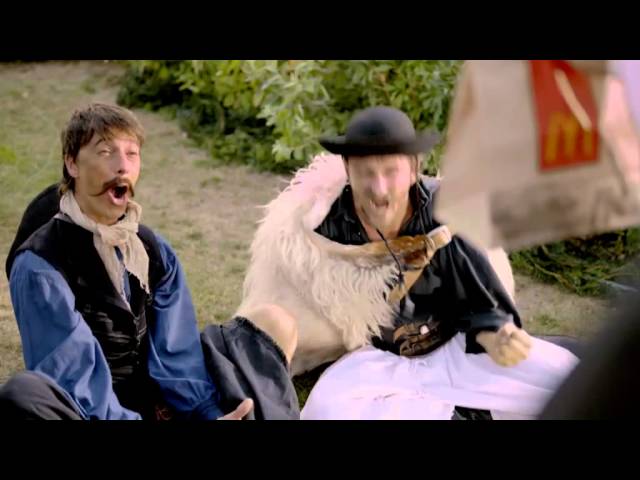 Megfilmesítették, ahogy Áder János először vásárolt pörgető drogot