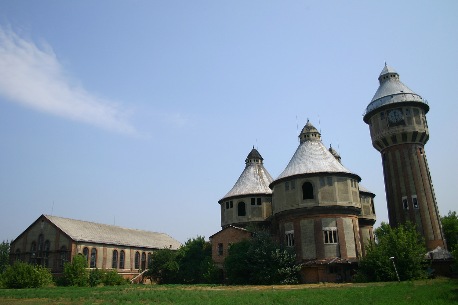 Illustration for article titled Éljen! Kevésbé bűzlik a gázgyár, mint hét éve!