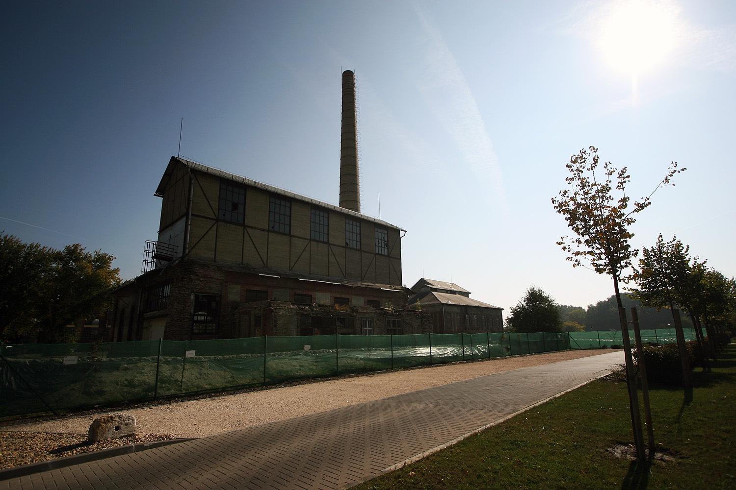 Illustration for article titled Éljen! Kevésbé bűzlik a gázgyár, mint hét éve!