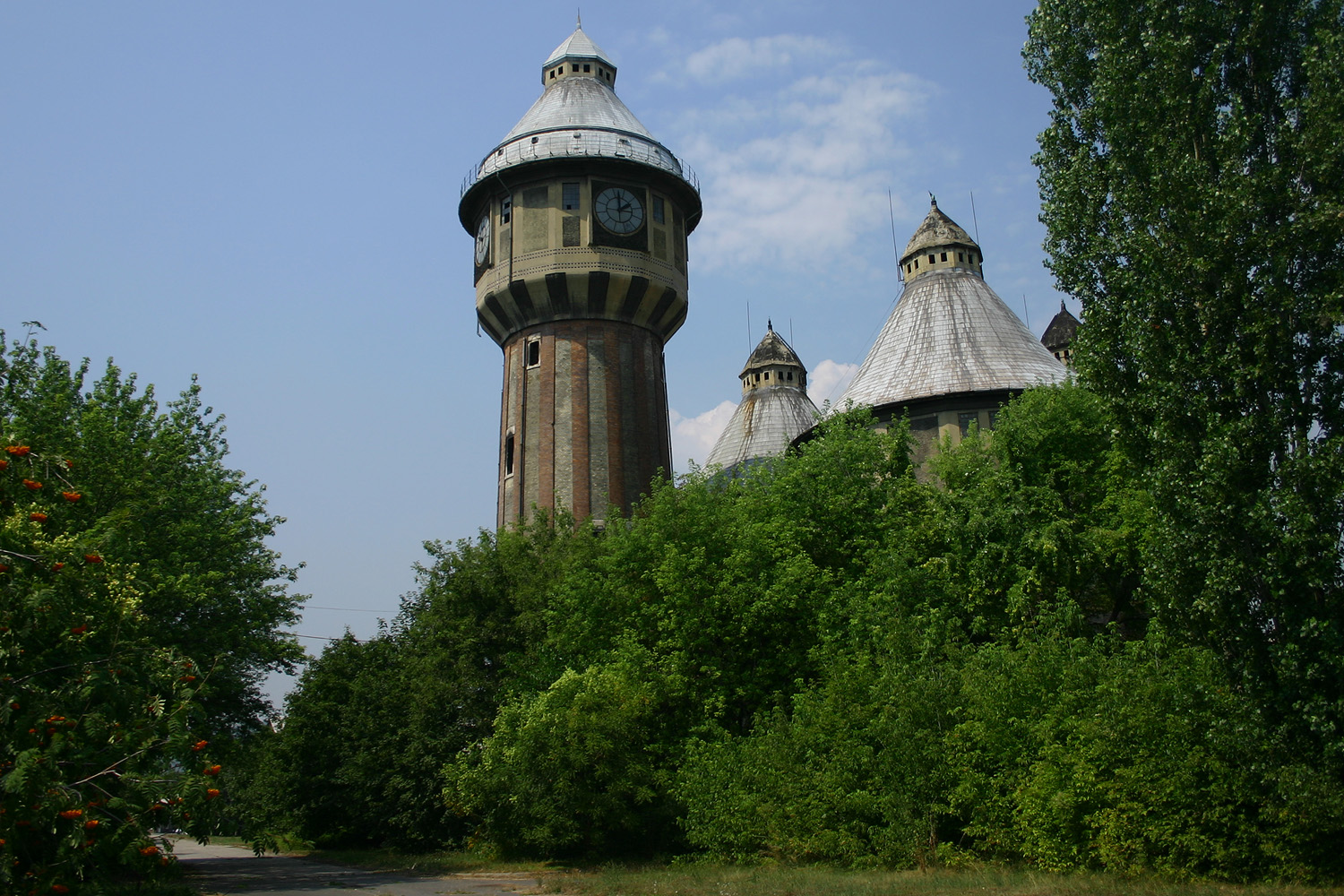 Illustration for article titled Éljen! Kevésbé bűzlik a gázgyár, mint hét éve!