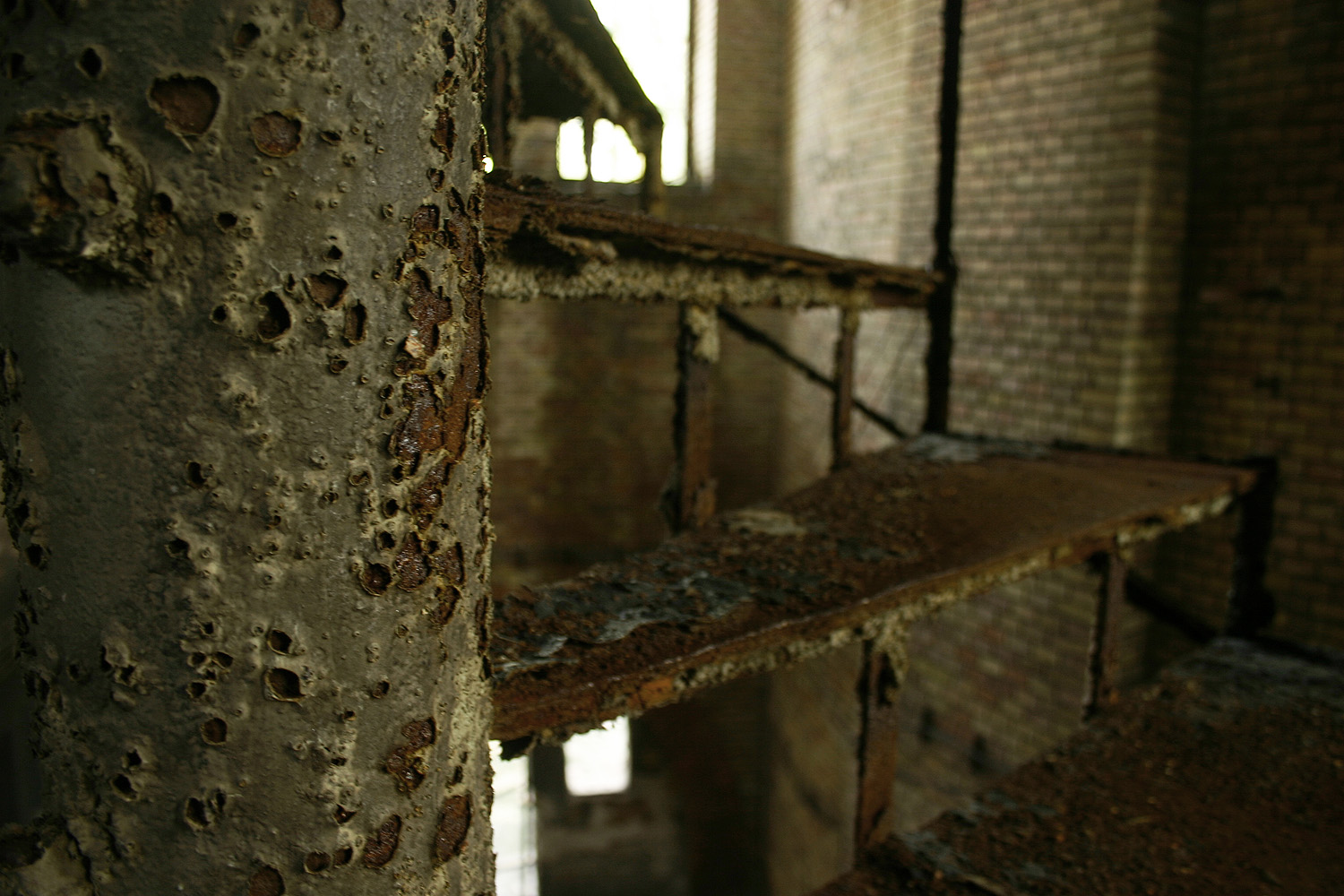 Illustration for article titled Éljen! Kevésbé bűzlik a gázgyár, mint hét éve!