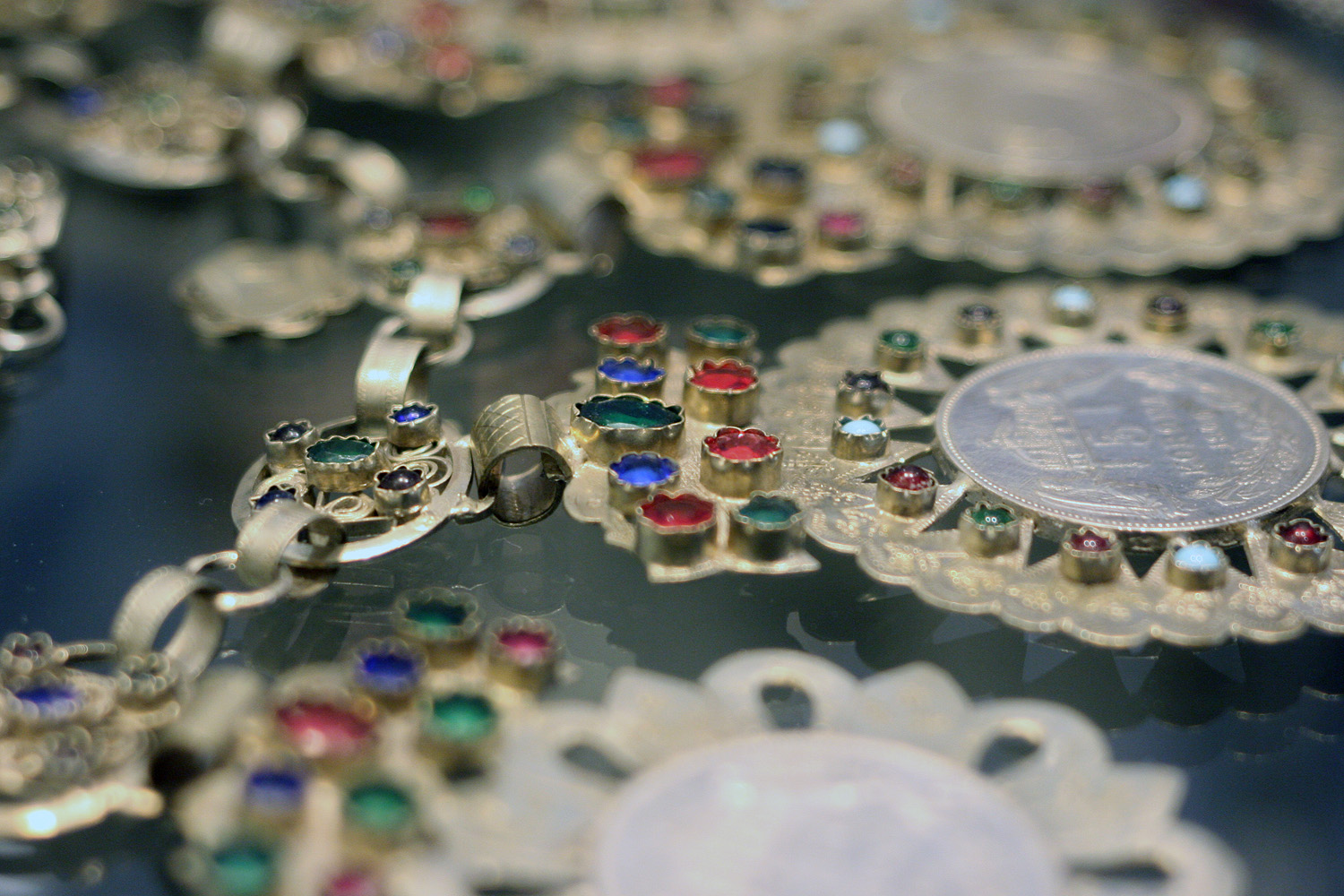 Illustration for article titled A gyűrűbuziknak se minden papsajt