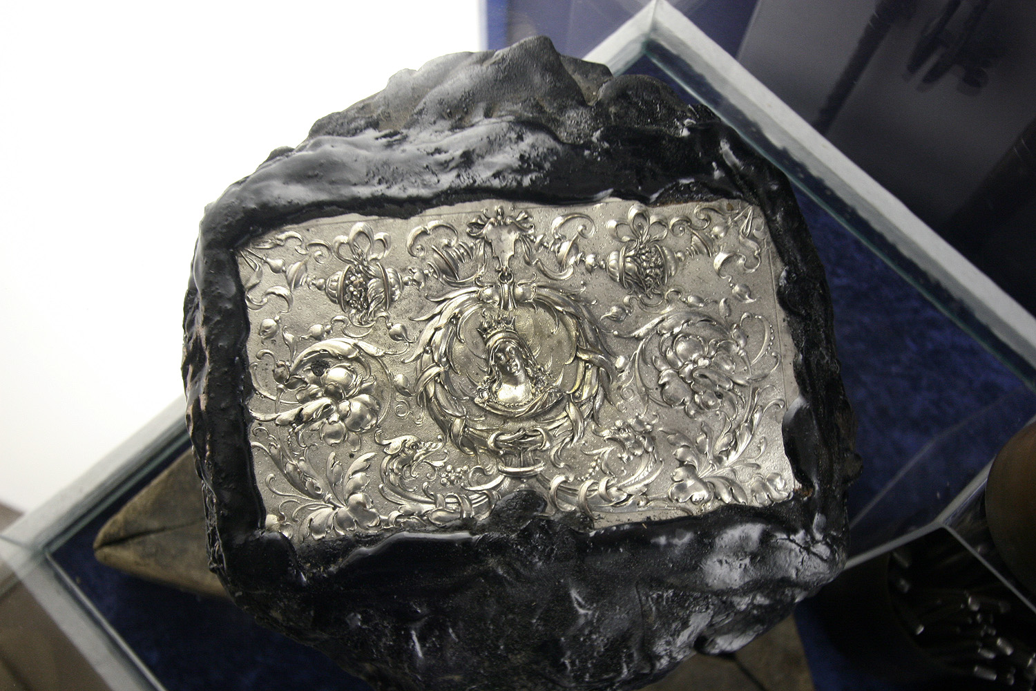 Illustration for article titled A gyűrűbuziknak se minden papsajt