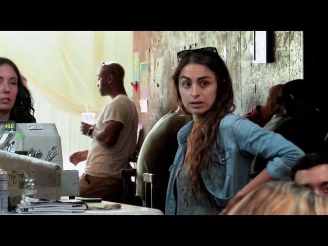 Amikor a kávézóban elszabadul a pokol: horrorral sokkolják a vendégeket