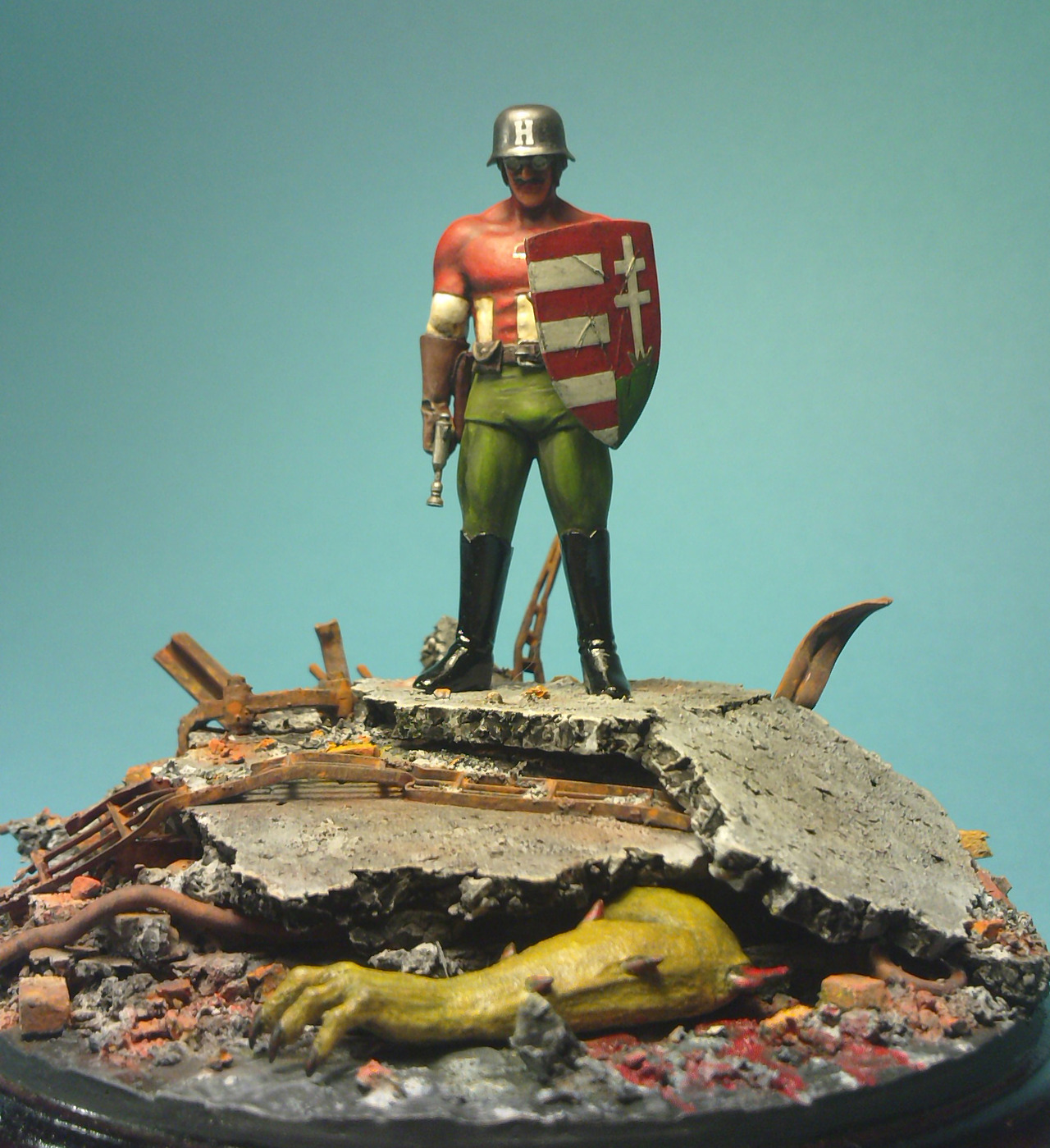 Figyelem, figyelem! Hungária Kapitány legyőzte a Rezsidémont!