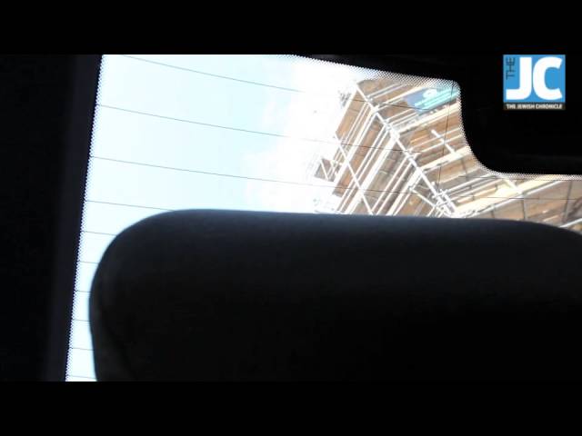 Titokban és sunyin zsidózott a zsidó esküvő operatőre