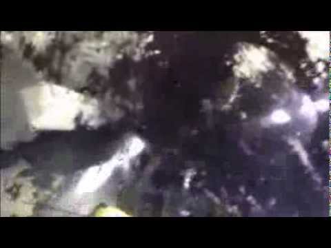 Képzeld el, hogy visszamész a kocsidhoz és ott ül benne egy medve