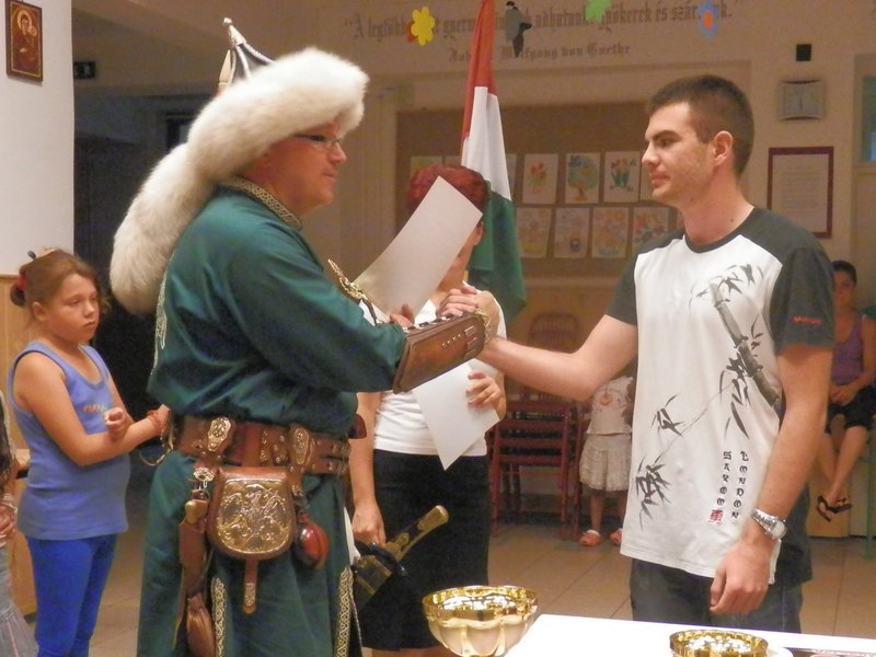 Illustration for article titled Ilyen érpataki kvázi-aljegyzők lennétek ti - a legviccesebb válaszok