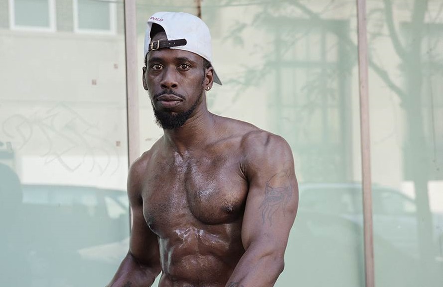 Ha valaki füttyögött, lekapta - egy nő fotósorozata a zaklatóiról