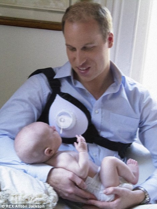 Így szoptat műmellből William herceg