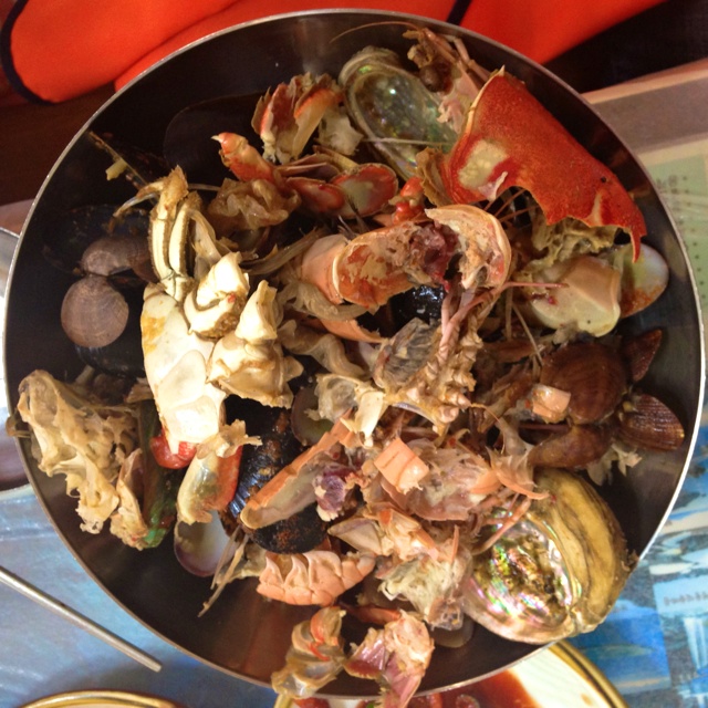 Illustration for article titled A csedzsui halászlé a világ egyik nagy zabálása