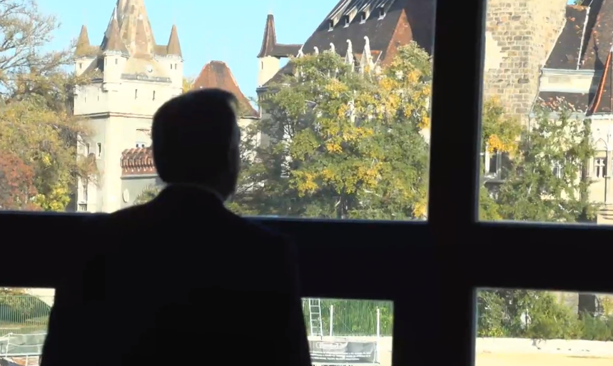 Egymillió angyal járult Orbán Viktor színe elé