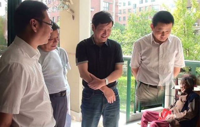 Elképesztő közszolgálati Photoshop-katasztrófa Kínából. Még, még még!