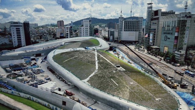 Egy világváros ott kezdődik, hogy épülnek benne ilyenek