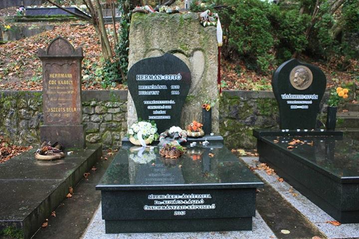 Törvénysértően barmolta szét Herman Ottó sírját a KDNP-s