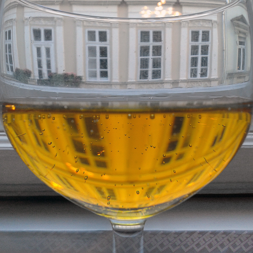 Illustration for article titled Egyből letepert és magáévá tett az 1000 milligrammos afrikai Rambo